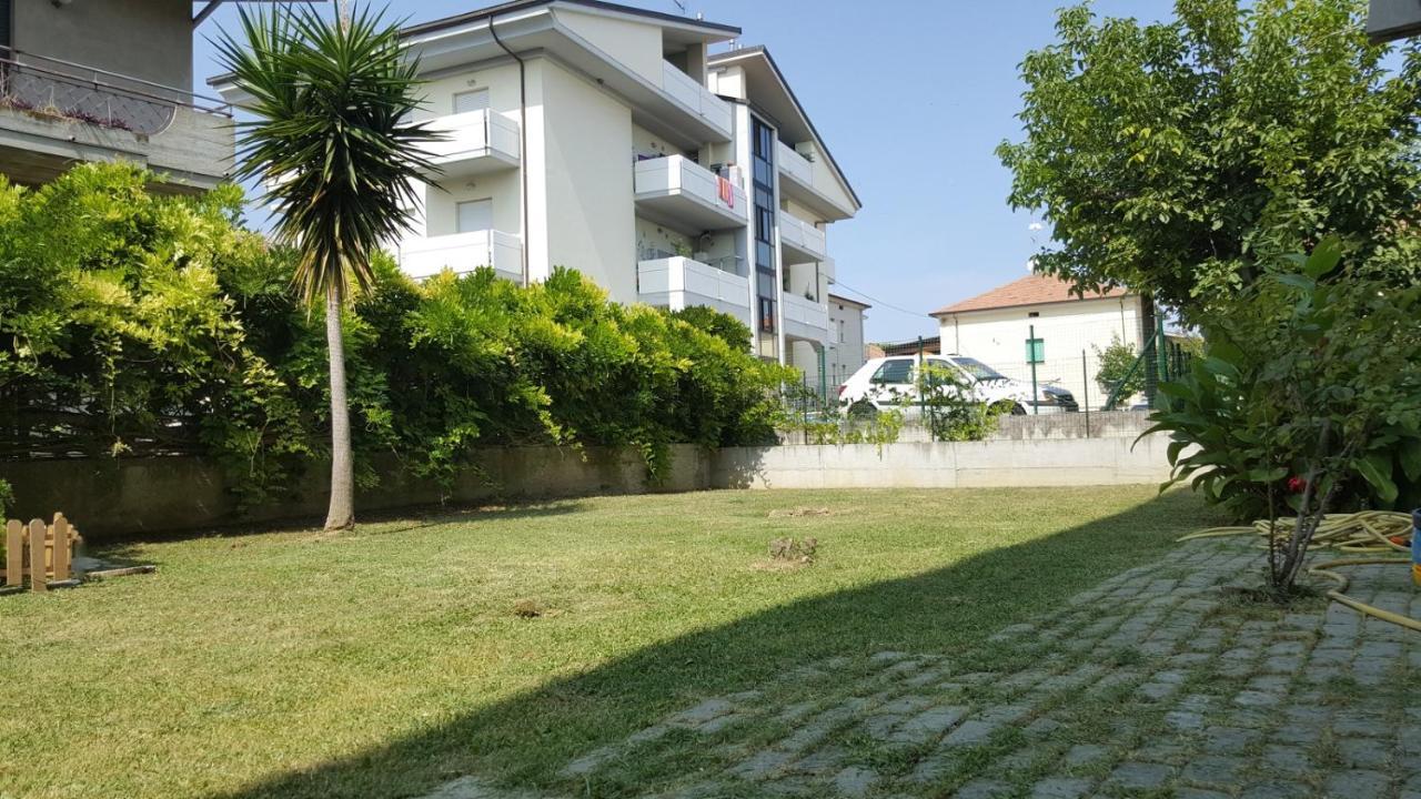 Casa Vacanze Darena Tortoreto Екстериор снимка